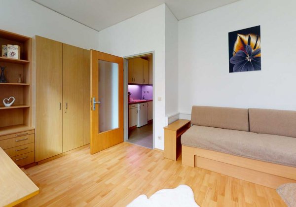  Apartmenthaus Muthgasse Wohn-Schlafzimmer 3